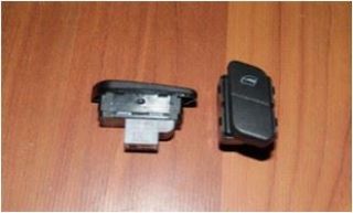 CAM AÇMA ANAHTARI ARKA ÖN SAĞ POLO 02>08 resmi