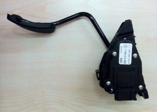 GAZ PEDALI+KAPTOR TRAFİC II resmi