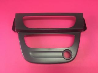 ÖN PANEL RADYO ÇERÇEVESİ MGN III-FLUENCE resmi