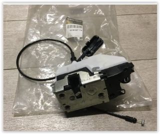 KAPI KİLİDİ ÖN SAĞ MGN II BM/LM-- resmi