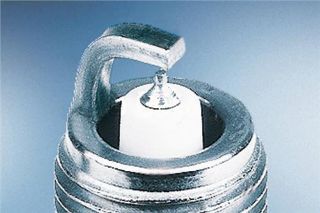 BUJİ PLFR6A FORD MONDEO IV 2.5 07 VOLVO S40 T5 C30 T5 C70 T5 S60 S80 V50 V70 XC60 resmi