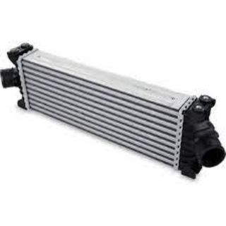 TURBO RADYATÖRÜ İNTERCOOLER FORD TRANSİT V184-V347 00 400X127X73 MEK. resmi