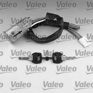KİLİTLİ KONTAK PEUGEOT 504 resmi