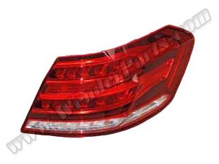 STOP LAMBASI SAĞ DIS (LED) E-CLASS W212 13>16 resmi